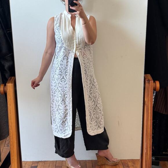 CHERIE D Tuxedo-Front Sheer Sleeveless Embroidered Open Sherwani - Picture 1 of 6